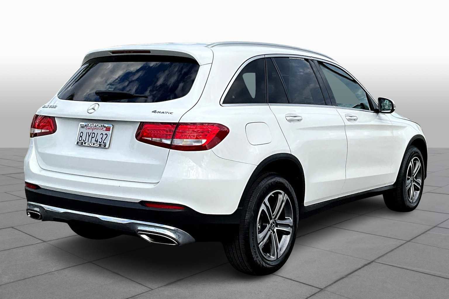 Used 2019 Mercedes-Benz GLC 300 4MATIC image 11