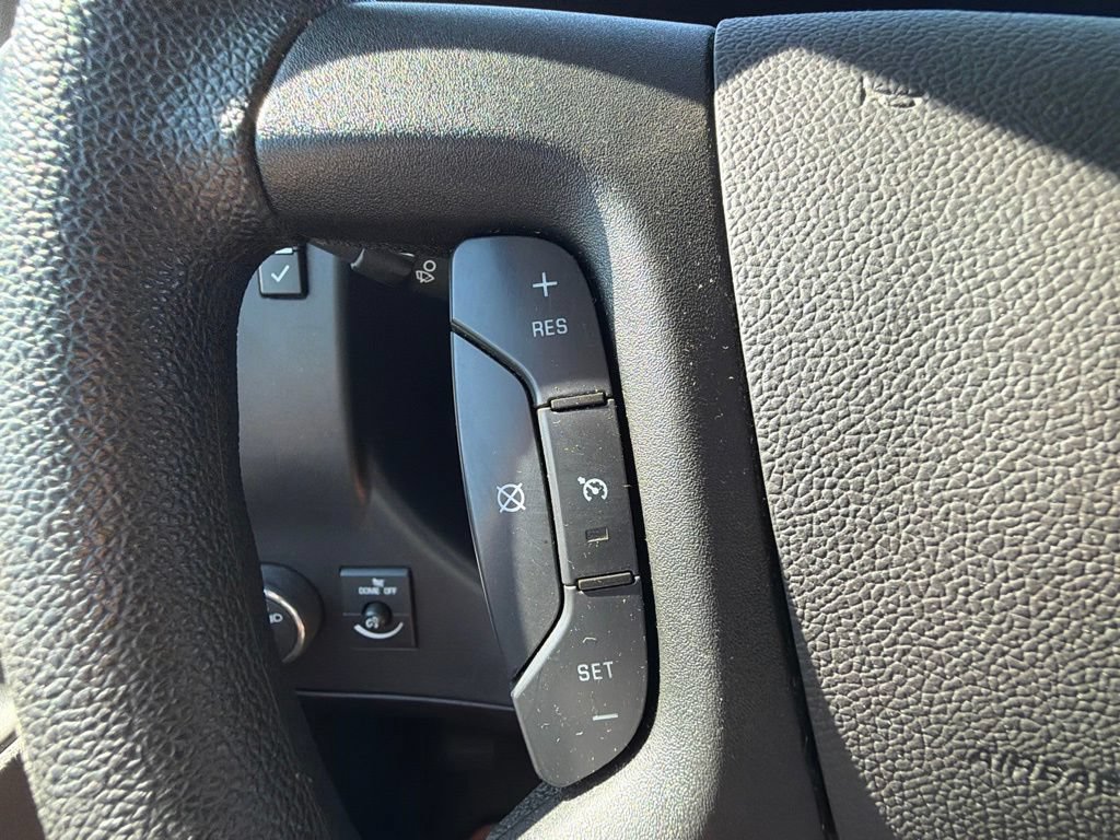 Used 2025 Chevrolet Express 2500 Extended w/ Driver Convenience Package RWD image 8