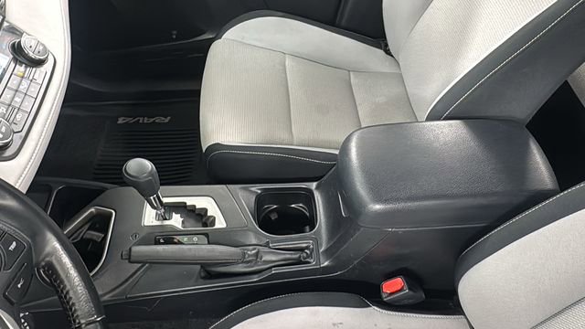 Used 2018 Toyota RAV4 XLE image 33