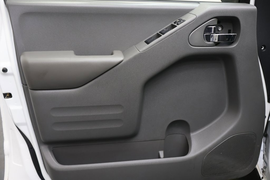 Used 2019 Nissan Frontier Desert Runner image 15