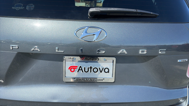 Used 2023 Hyundai Palisade Calligraphy w/ Cargo Package AWD/4WD image 13