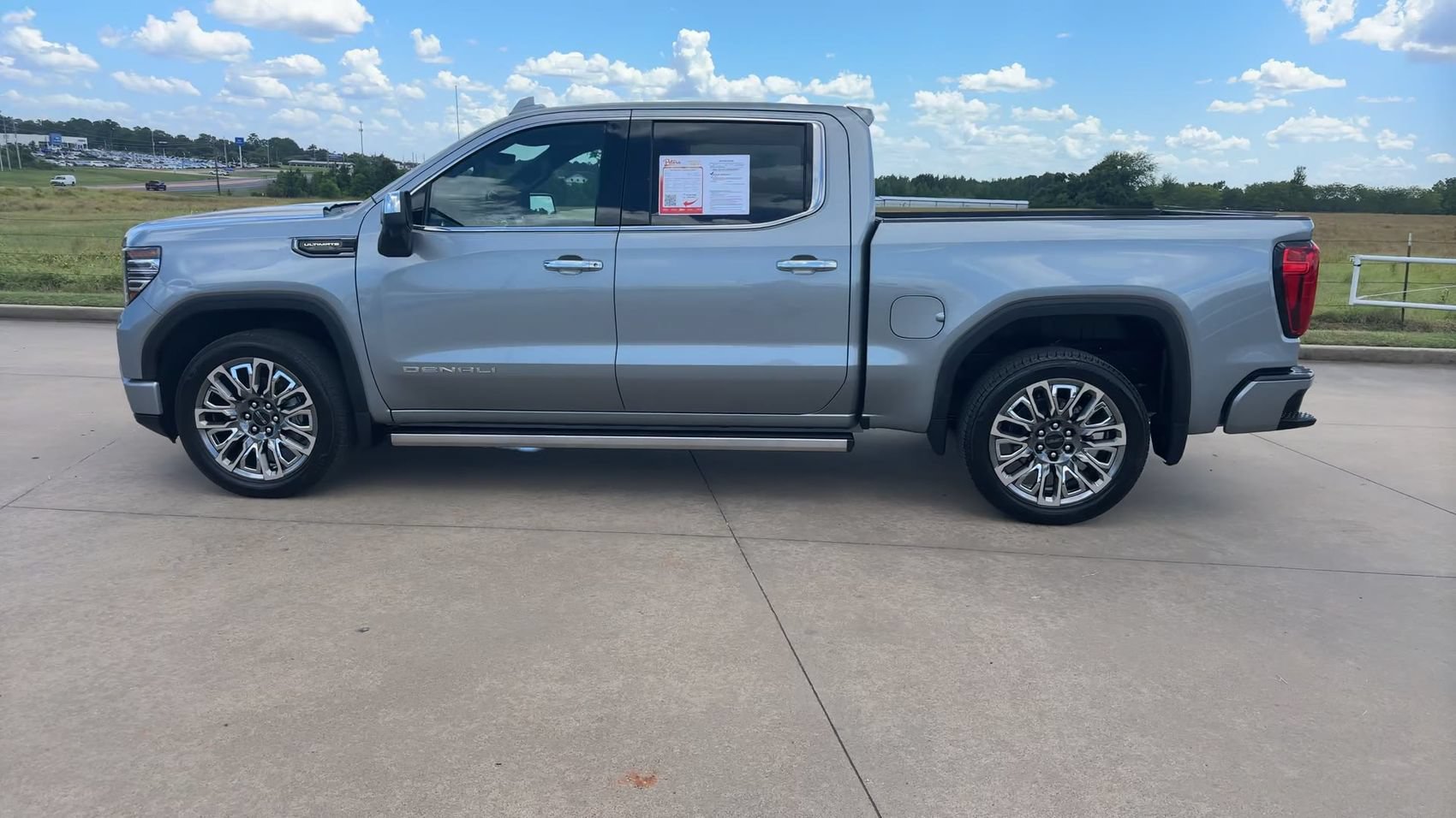 Used 2025 GMC Sierra 1500 Denali Ultimate AWD/4WD image 6