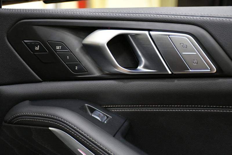 Used 2022 BMW X7 xDrive40i w/ Premium Package AWD/4WD image 62