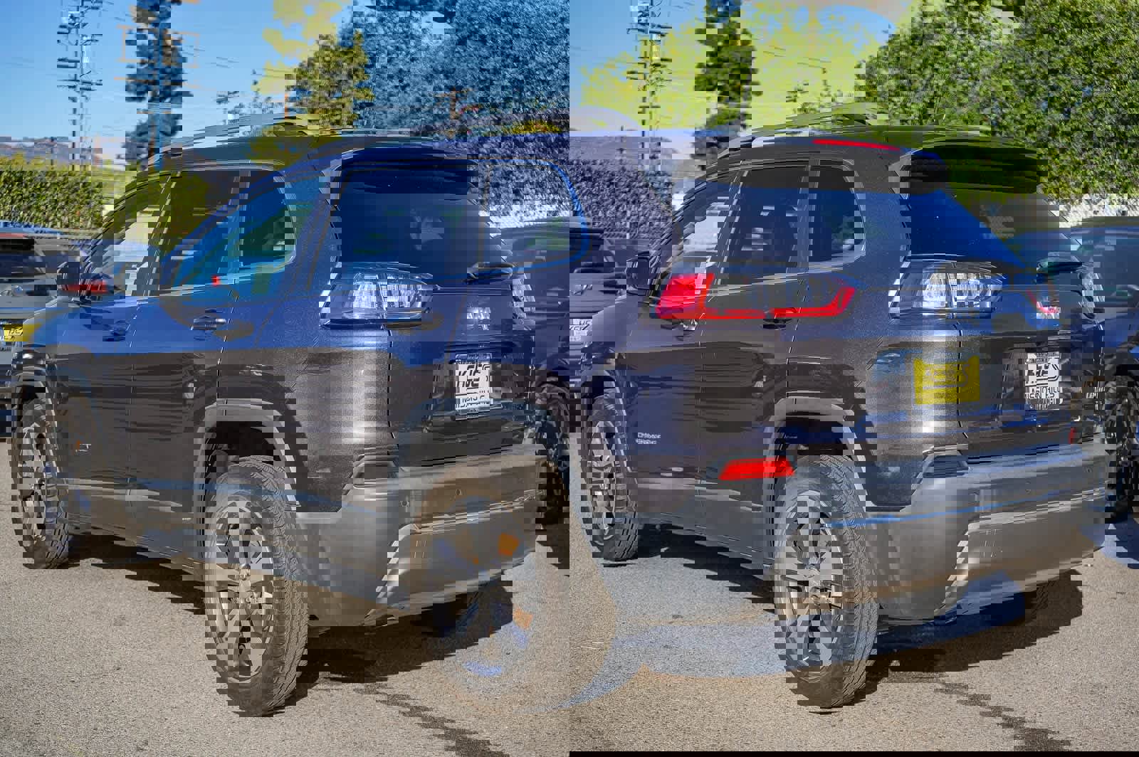 Used 2019 Jeep Cherokee Limited image 6