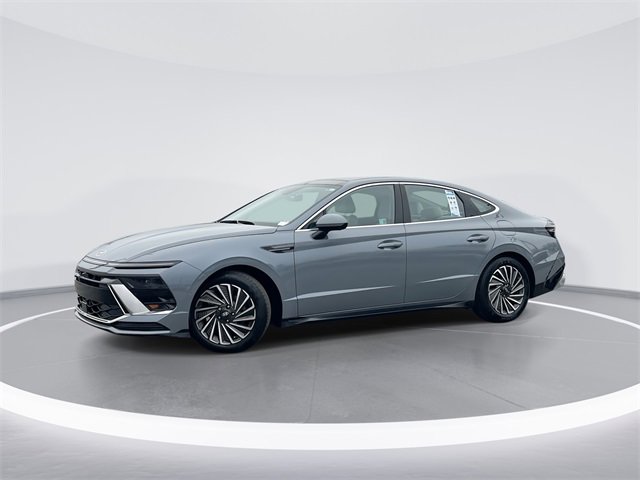 Certified 2025 Hyundai Sonata Limited image 1
