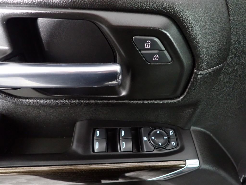 Used 2021 Chevrolet Silverado 1500 LT w/ Z71 Off-Road Package image 19