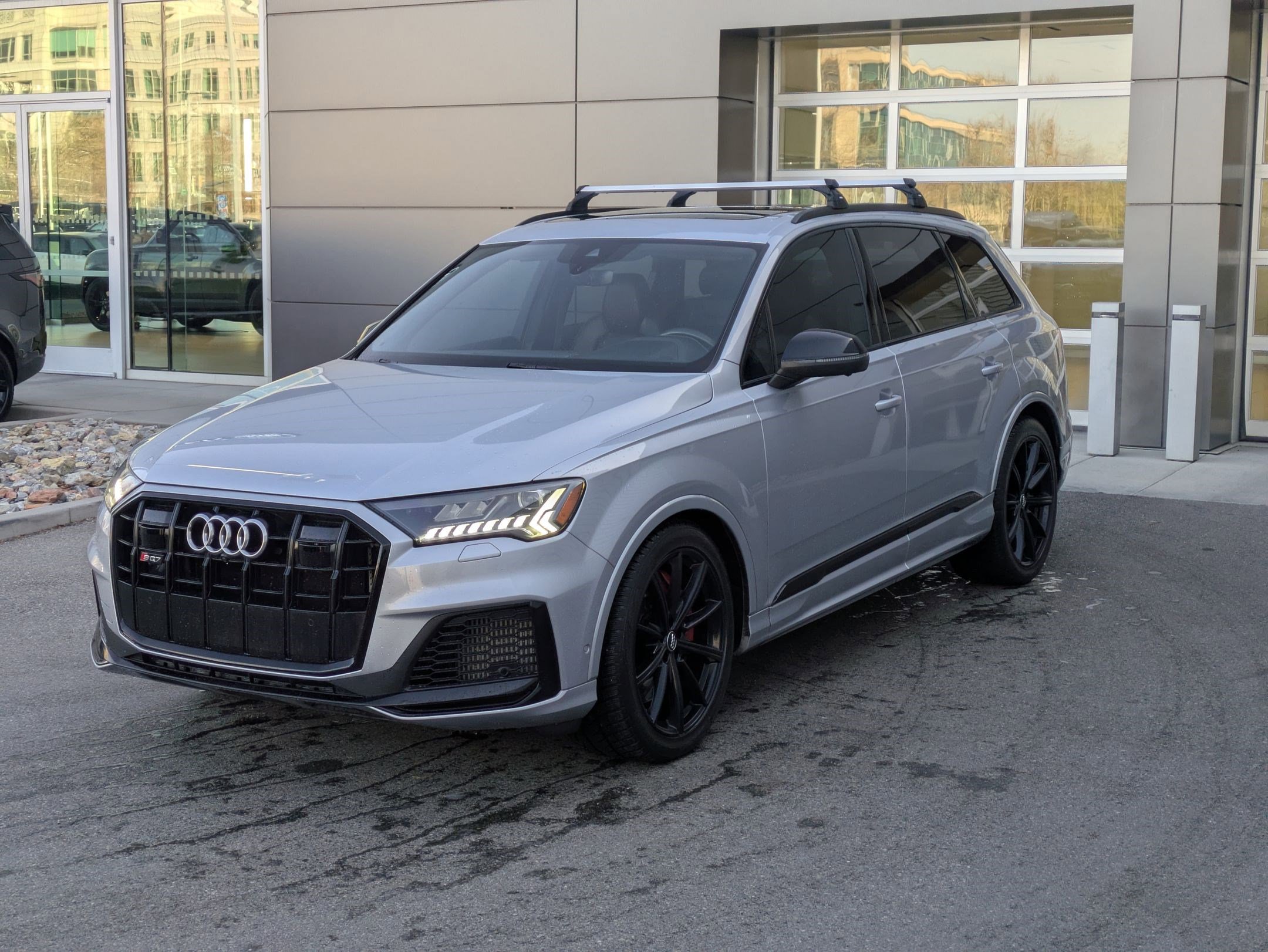 Used 2020 Audi SQ7 Premium Plus w/ SQ7 Black Optic Package image 8