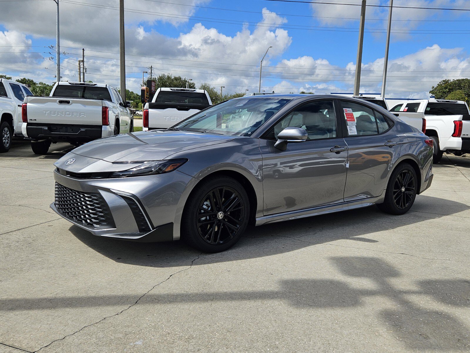 New 2026 Toyota Camry SE image 3