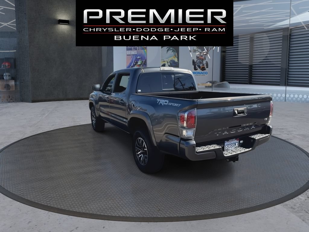 Used 2022 Toyota Tacoma TRD Sport w/ Technology Package RWD image 9