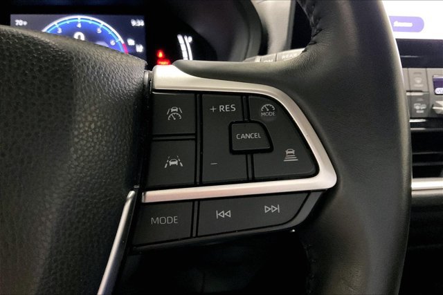 Certified 2025 Toyota Grand Highlander AWD image 20