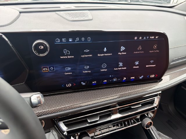 New 2027 Chevrolet Traverse Z71 w/ Enhanced Driving Package AWD/4WD image 30