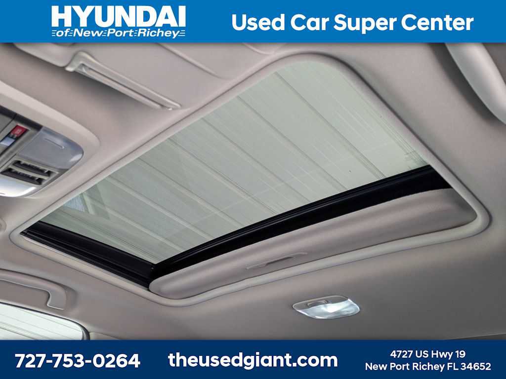 Used 2022 Subaru Crosstrek 2.0i Premium w/ Moonroof Package image 22