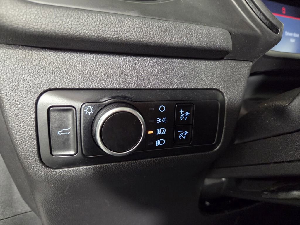 Used 2024 Ford Escape ST-Line image 25