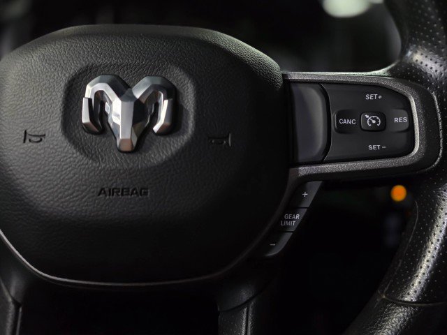 Used 2024 RAM 3500 Tradesman w/ Chrome Appearance Group image 22