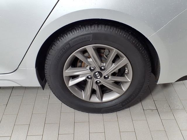 Used 2020 Kia Optima LX image 8