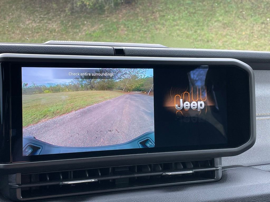 New 2025 Jeep Gladiator Sport AWD/4WD image 36