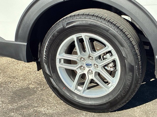 Used 2026 Ford Explorer Active w/ Active Comfort Package RWD image 12