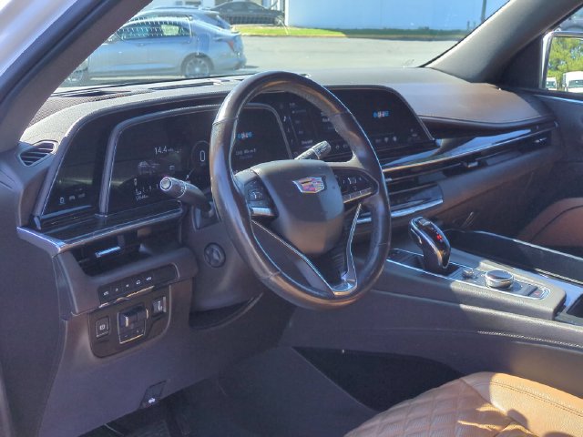 Used 2021 Cadillac Escalade Premium Luxury w/ Performance Package AWD/4WD image 14