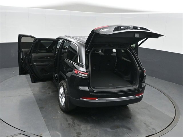 New 2025 Jeep Grand Cherokee Laredo X w/ Luxury Tech Group I image 51