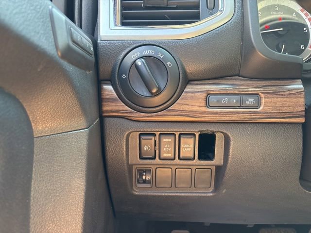 Used 2016 Nissan Titan SL AWD/4WD image 20