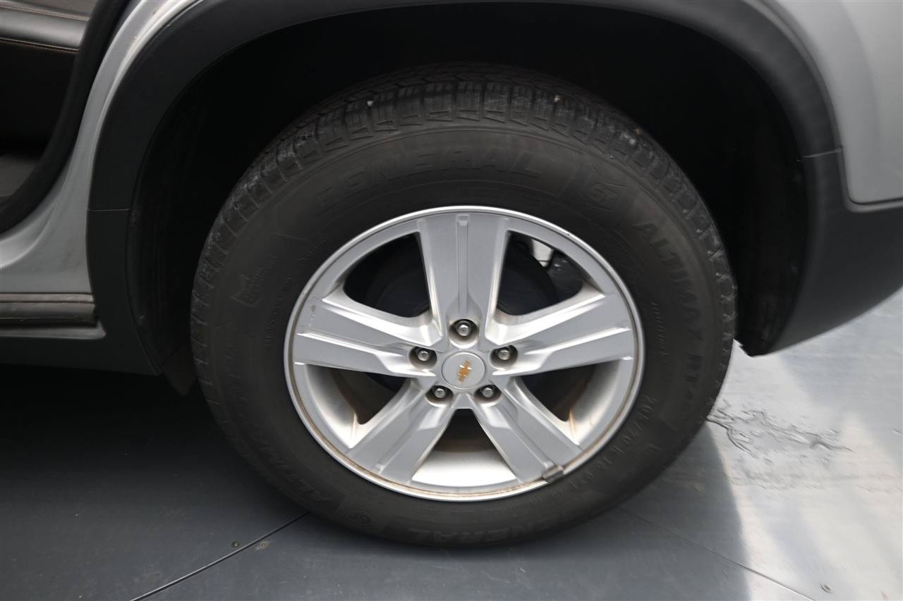 Used 2018 Chevrolet Trax LT w/ LT Convenience Package FWD image 17