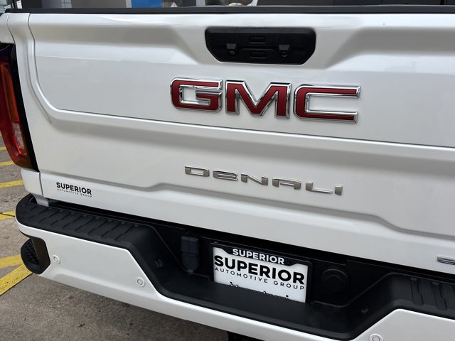 Used 2023 GMC Sierra 3500 Denali image 5