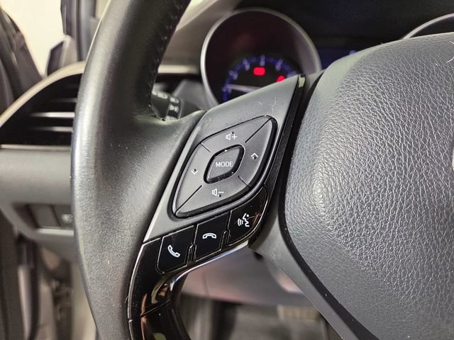 Used 2020 Toyota C-HR Limited FWD image 22