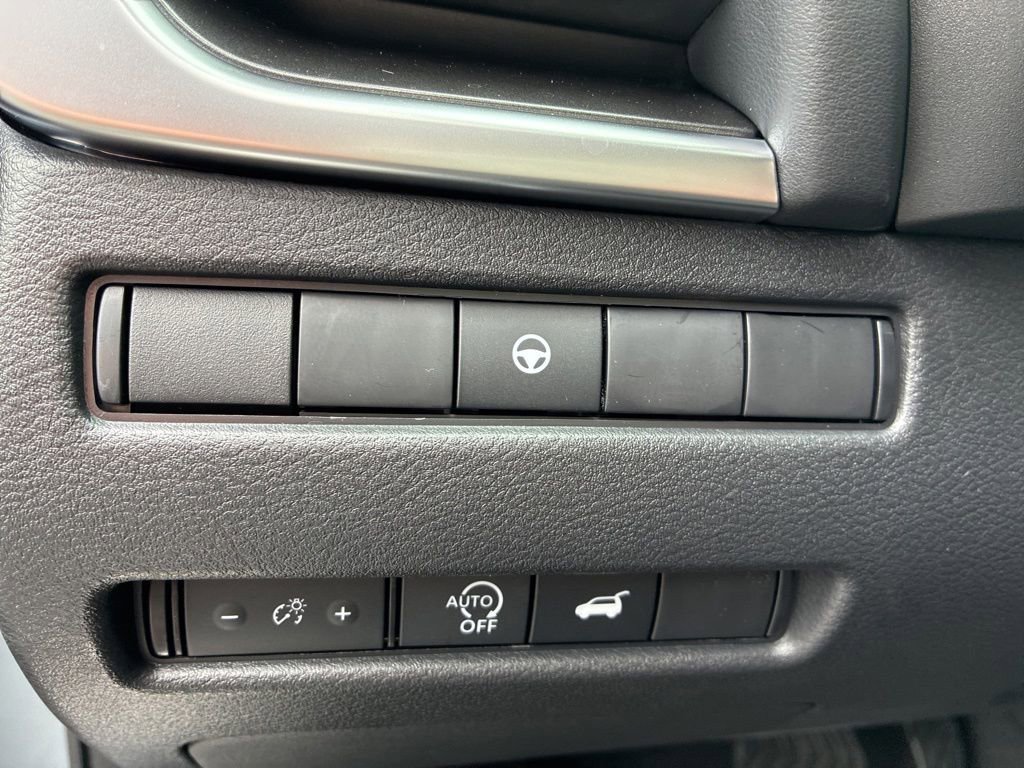 New 2026 Nissan Rogue Dark Armor AWD/4WD image 28
