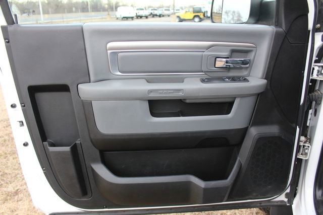 Used 2018 RAM 3500 Tradesman w/ Chrome Appearance Group AWD/4WD image 21