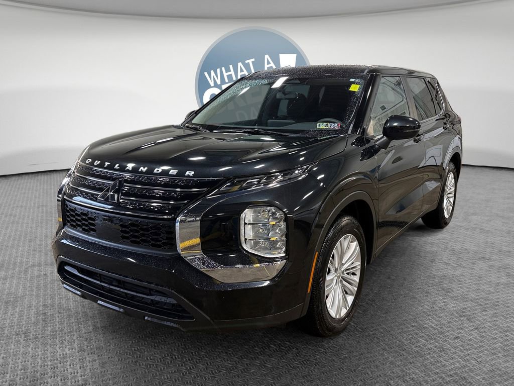 Used 2023 Mitsubishi Outlander ES image 8