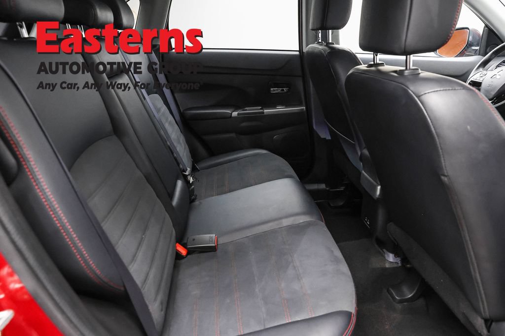Used 2025 Mitsubishi Outlander Sport SE AWD/4WD image 24