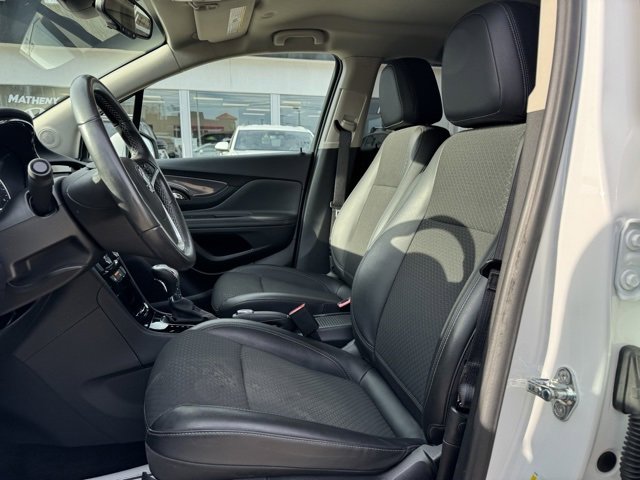 Used 2022 Buick Encore Preferred w/ Safety Package image 11