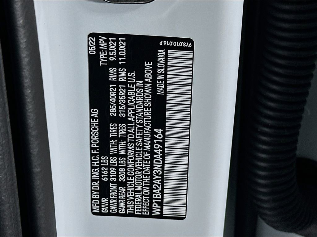 Certified 2022 Porsche Cayenne Coupe image 36