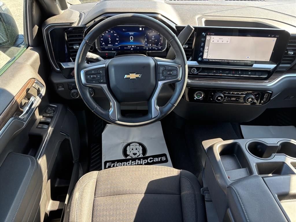 Used 2023 Chevrolet Silverado 1500 LT image 3