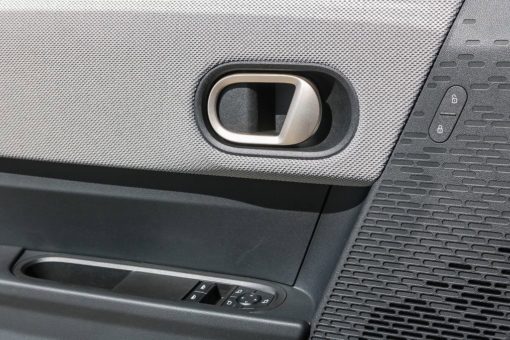 Used 2025 MINI Cooper 2-Door Hardtop image 20