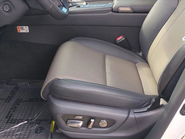 New 2025 Lexus LX 700h Overtrail image 4