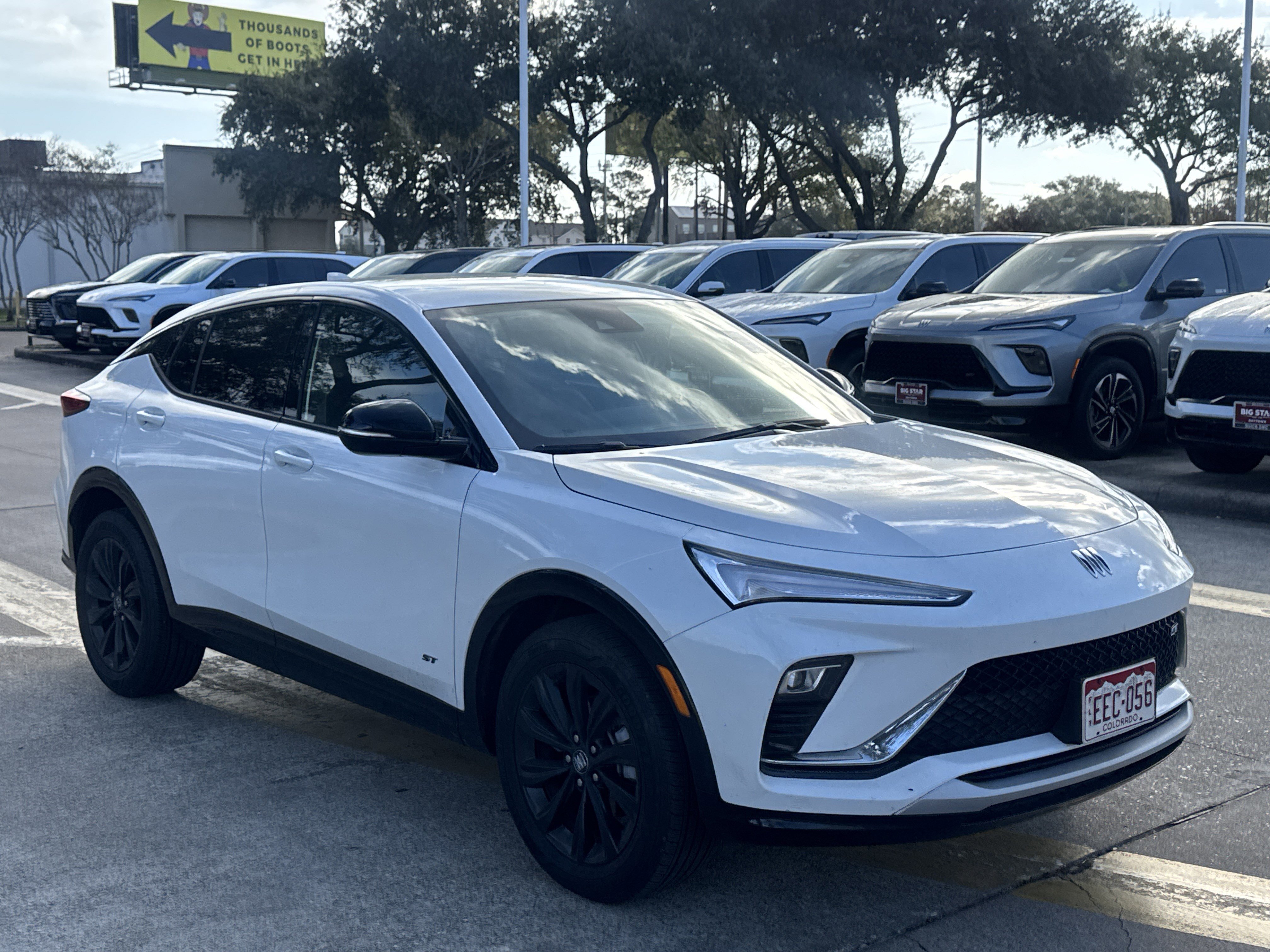 Used 2025 Buick Envista Sport Touring image 12