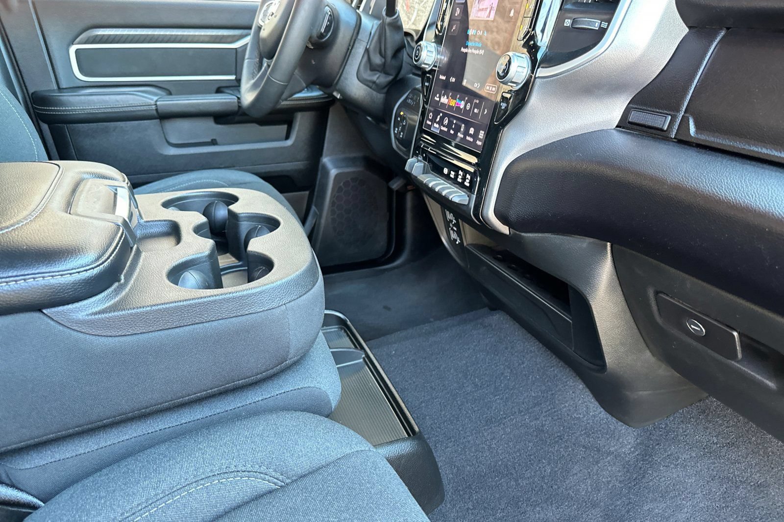 Used 2025 RAM 2500 Big Horn AWD/4WD image 15