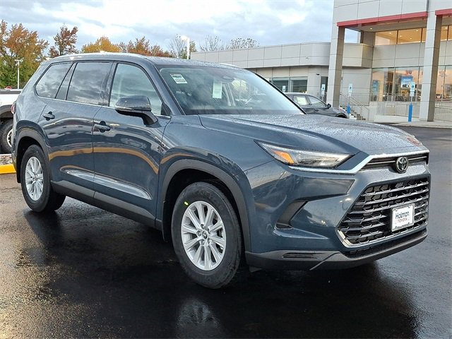 New 2026 Toyota Grand Highlander XLE image 2