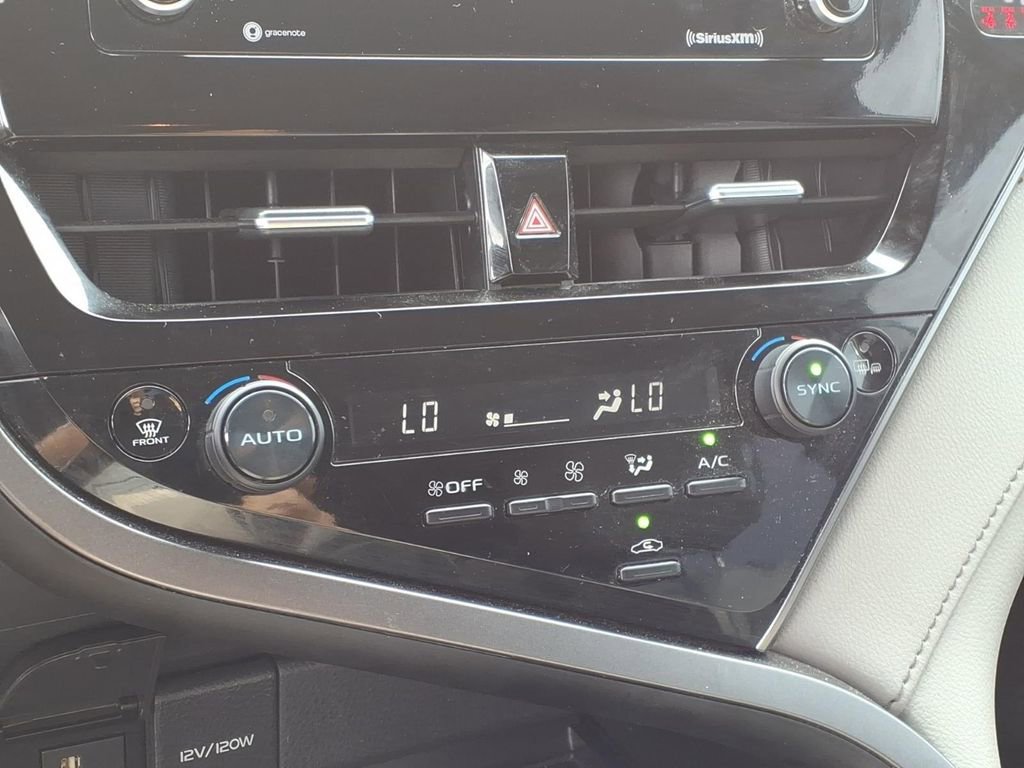 Used 2023 Toyota Camry SE w/ Convenience Package image 19