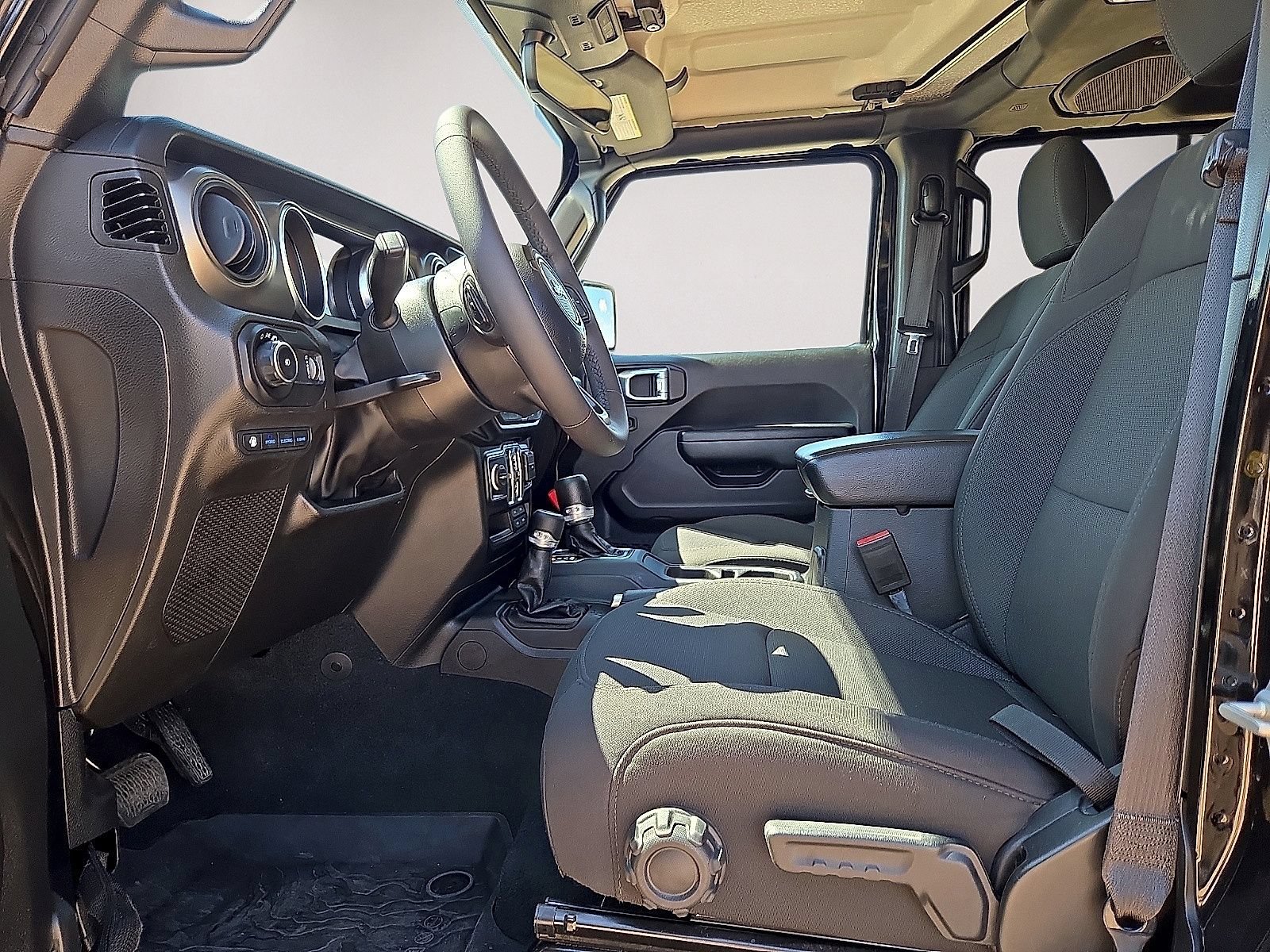 Used 2023 Jeep Wrangler Unlimited AWD/4WD image 22