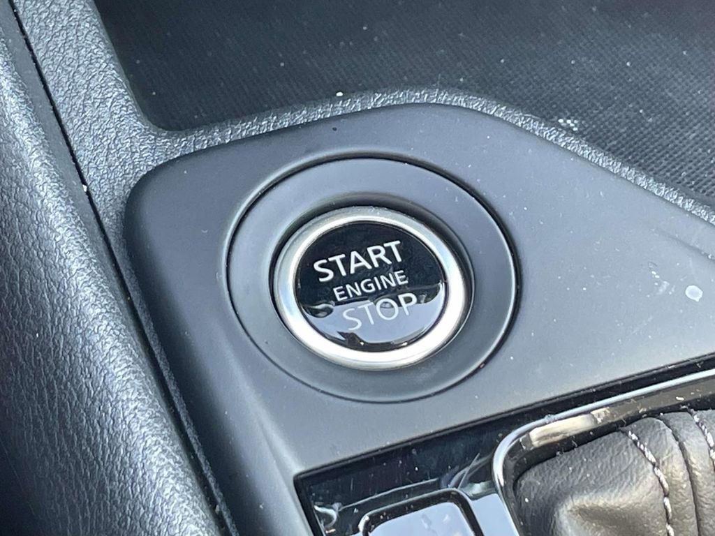 Used 2025 Nissan Sentra S image 27