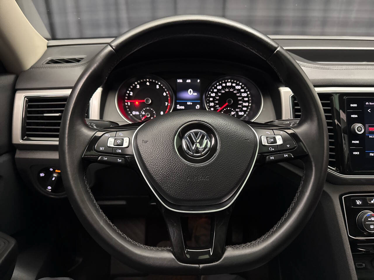 Used 2018 Volkswagen Atlas SEL AWD/4WD image 18