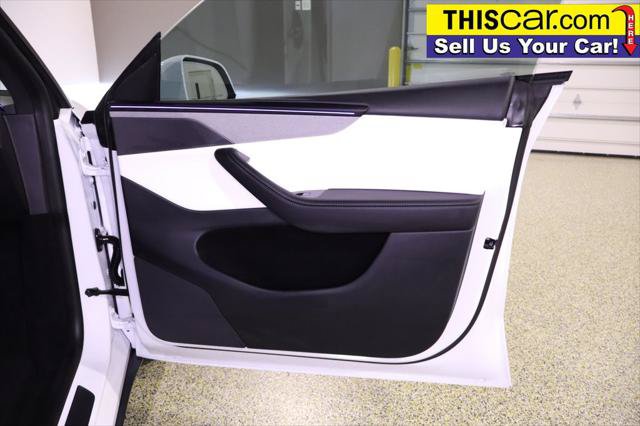 Used 2026 Tesla Model Y 2WD image 32