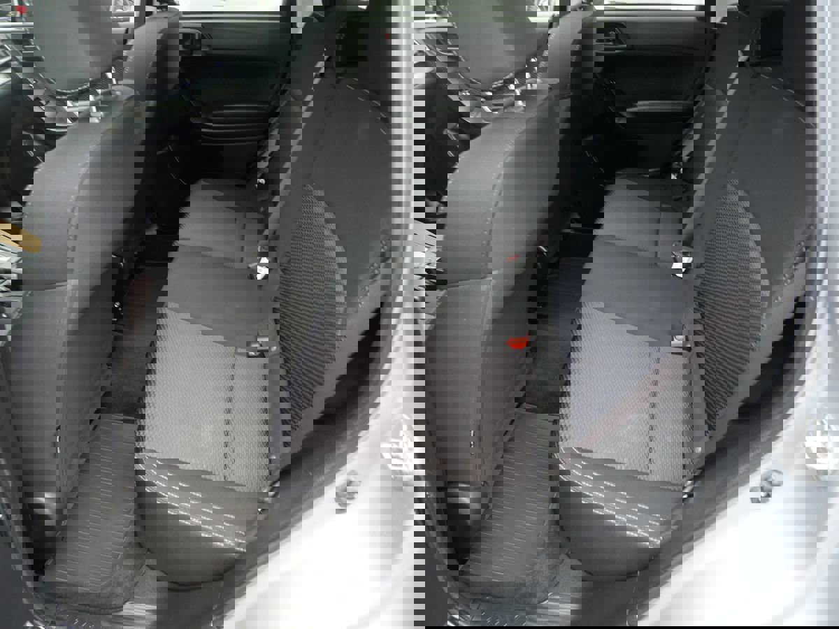 Used 2017 Subaru Forester 2.5i Premium w/ All-Weather Package image 19