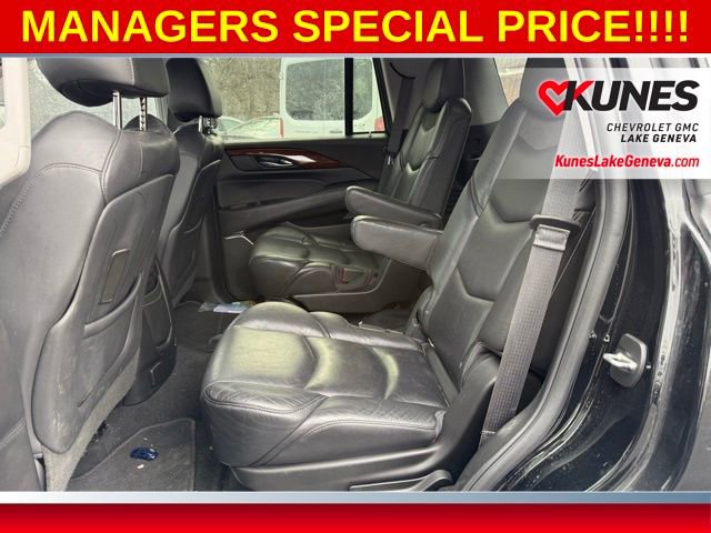 Used 2018 Cadillac Escalade Premium Luxury image 12