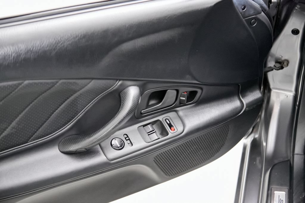 Used 2000 Honda S2000 image 24