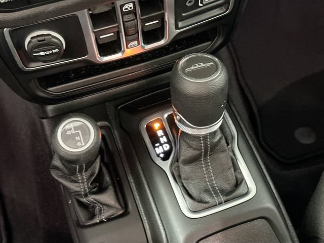 Used 2025 Jeep Gladiator Sport AWD/4WD image 15