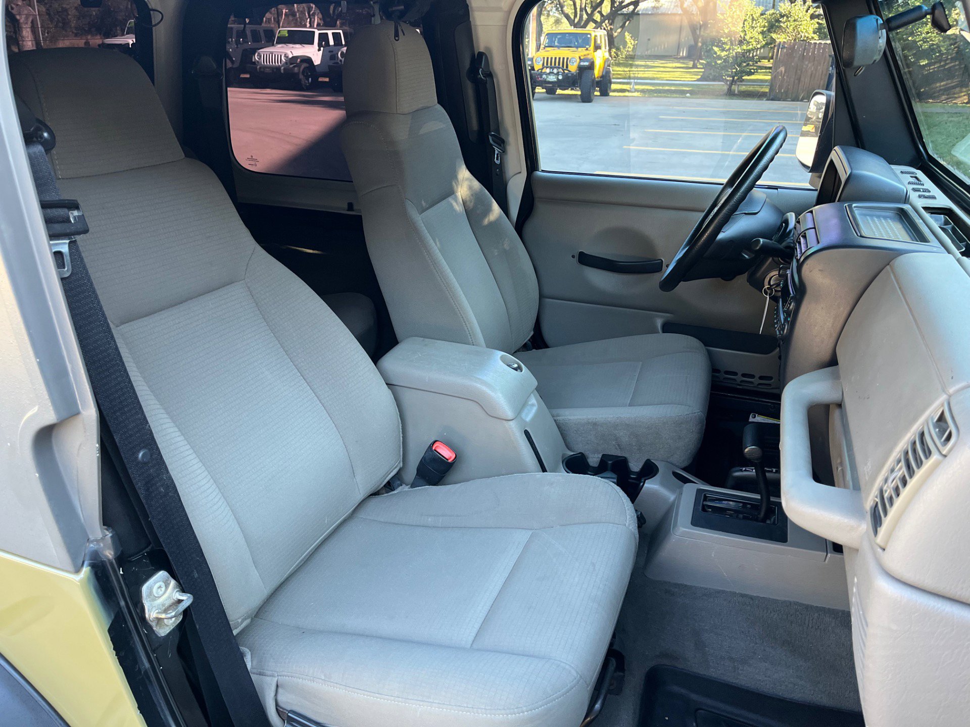 Used 2006 Jeep Wrangler X AWD/4WD image 31