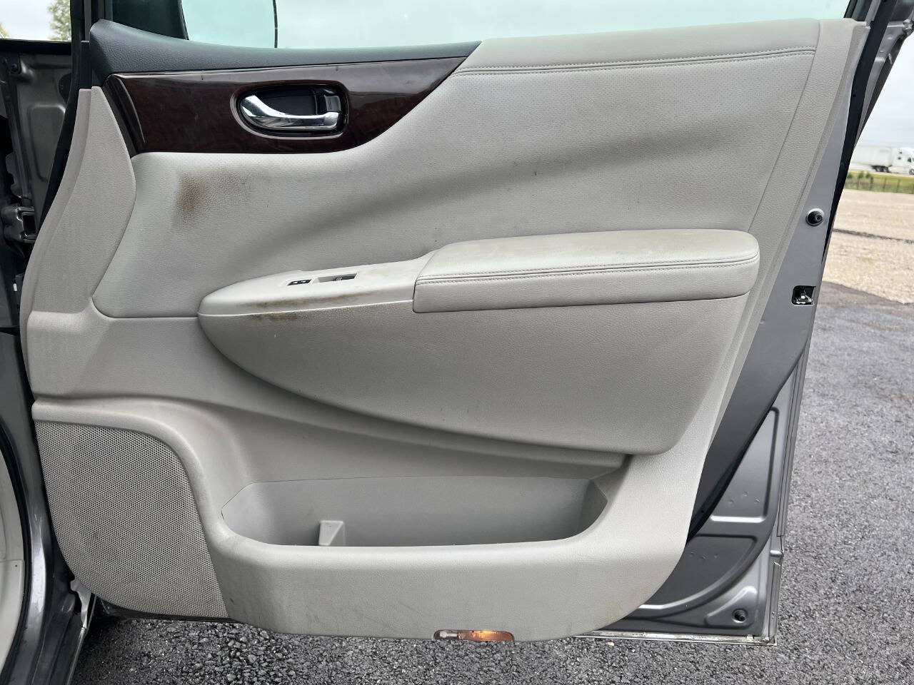 Used 2011 Nissan Quest SV w/ Value Cargo Pkg FWD image 14